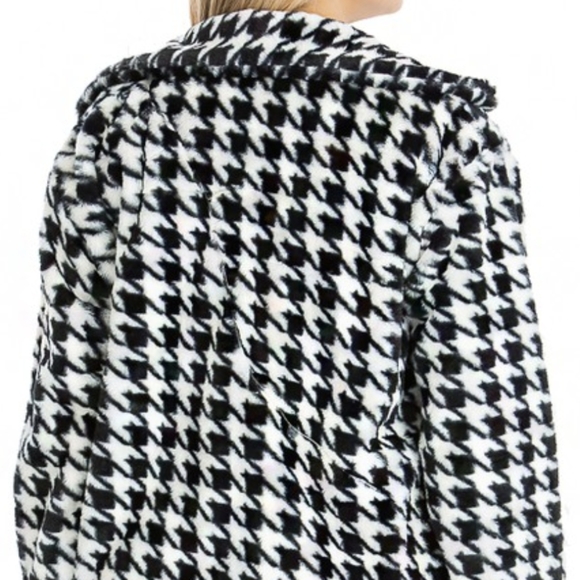 Elegant Houndstooth Print Coat. - Picture 3 of 6